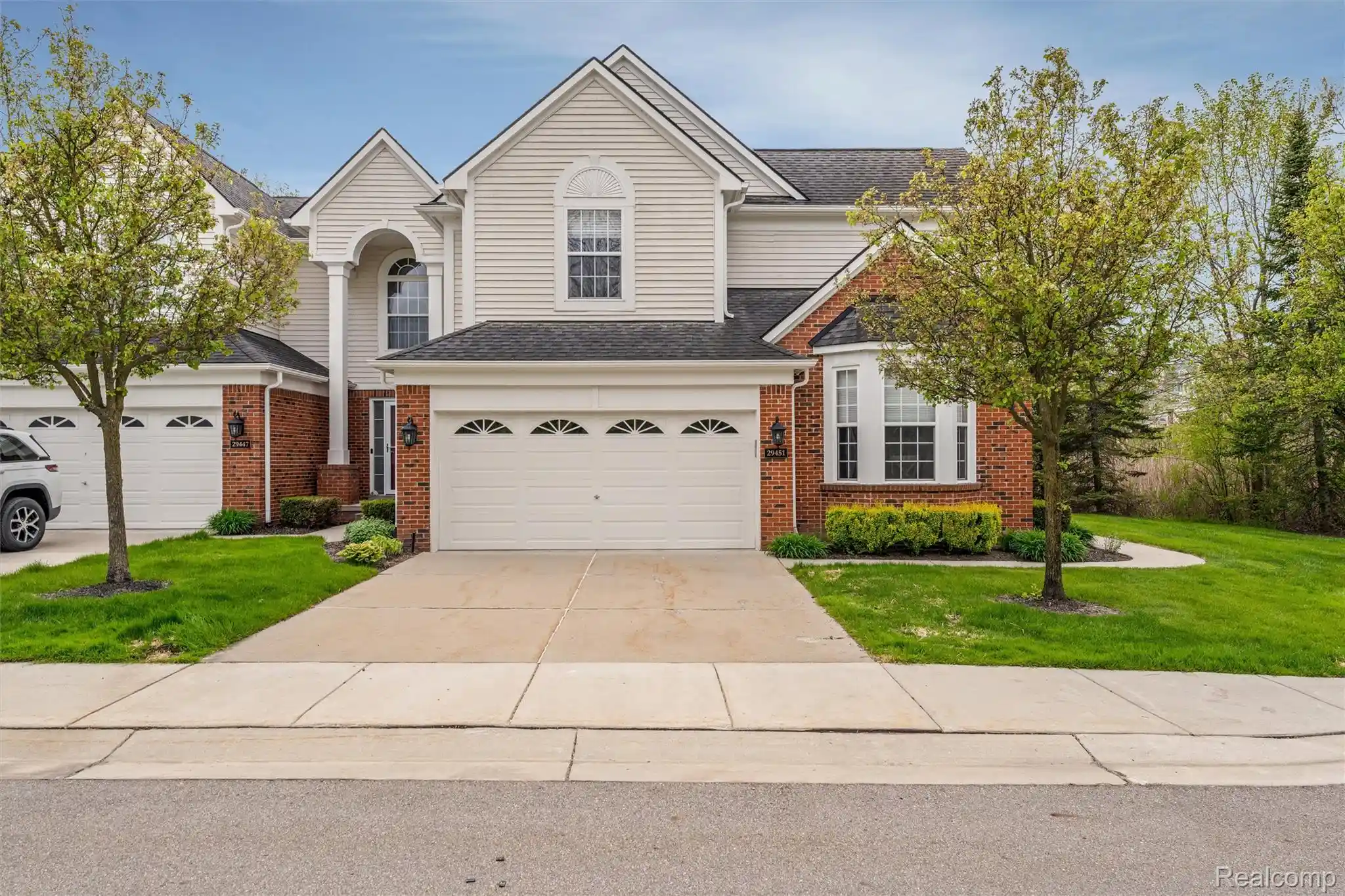 Listing Photo 2 - Condo for sale in 29451 Weston Dr located at 29451 Weston Dr, Novi, MI 48377 - Unit #120
