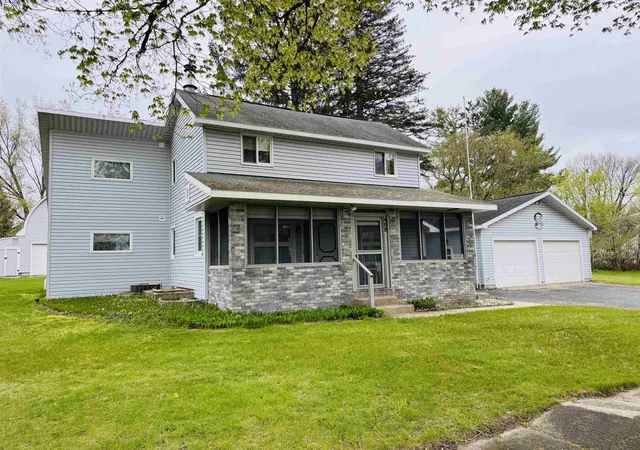 Photo 3 of Single family home for sale at 408 Garfield St, Luther, MI 49656 | MLS# 78080068211 | Listing updated on 2026-08-17
