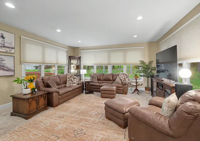 Photo 4 of Single family home for sale at 205 Woodlark Ct, Holland, MI 49424 | MLS# 71026022214 | Listing updated on 2026-08-26