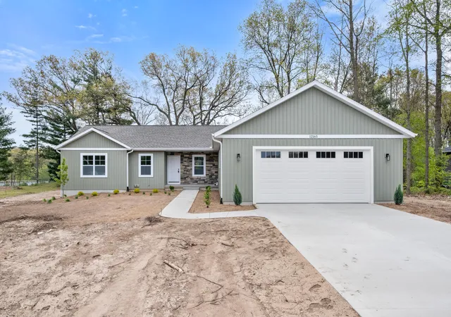 3rd image of 12165 Pine Meadows Dr, Wayland, MI 49348 | MLS# 65026022209