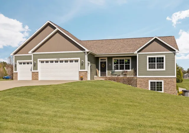 1st image of 4224 Long Wood Dr, Traverse City, MI 49685 | MLS# 78080068214