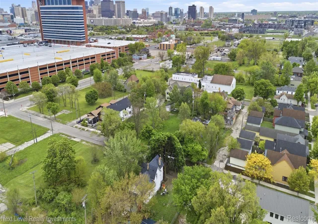 Photo 3 of Land for sale at 1547 Elm St, Detroit, MI 48216 | MLS# 20261034820 | Listing updated on 2026-07-24