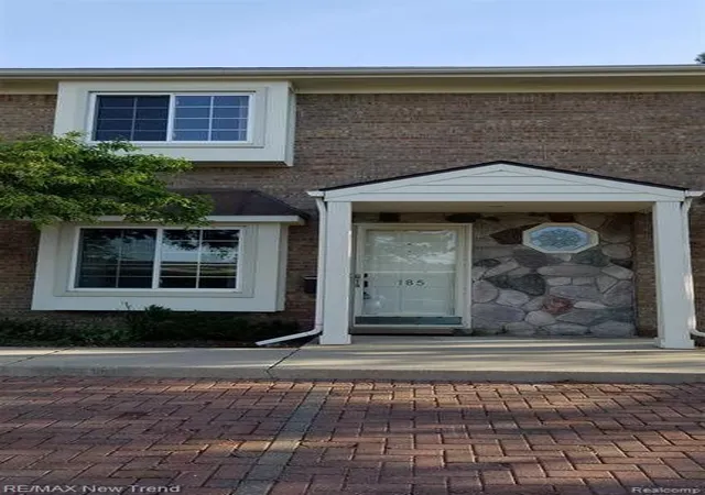 Homes for sale in Birmingham, MI | 185 Coolidge Rd, Birmingham, MI 48009 | MLS# 20261034826
