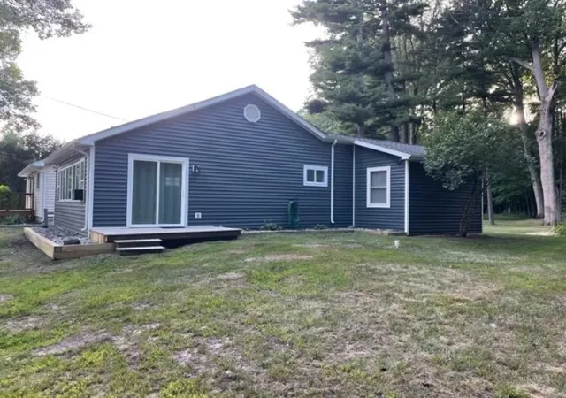 2nd image of 399 N Huron, Au Gres, MI 48703 | MLS# 77080068230