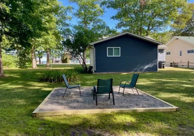 3rd image of 399 N Huron, Au Gres, MI 48703 | MLS# 77080068230