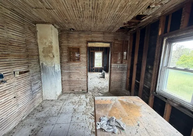 Photo 3 of Single family home for sale at 2919 S 11th Street, Niles, MI 49120 | MLS# 69026022344 | Listing updated on 2026-05-26