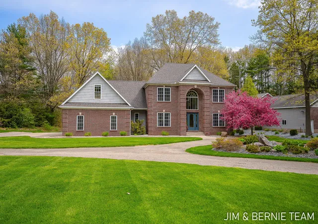 5th image of 6427 Sand Castle Vw, Holland, MI 49423 | MLS# 71026022359