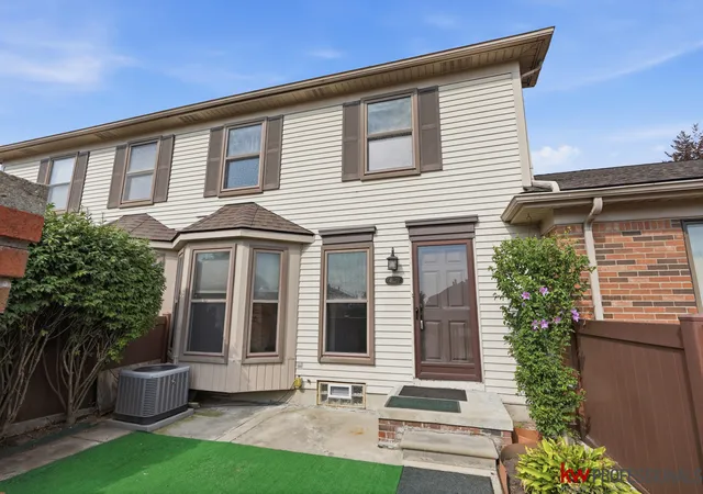 Photo 3 of Condo for sale at 41379 Southwind Dr, Canton, MI 48188 | MLS# 81026022358 | Listing updated on 2026-10-01