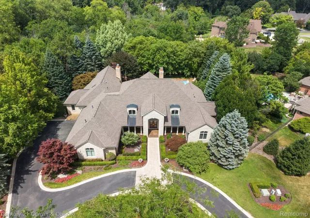 Photo 1 of Sale Pending at 46472 Shelley Pond Dr, Northville, MI 48168 | MLS# 20261034931 | Listing updated on 2026-09-13