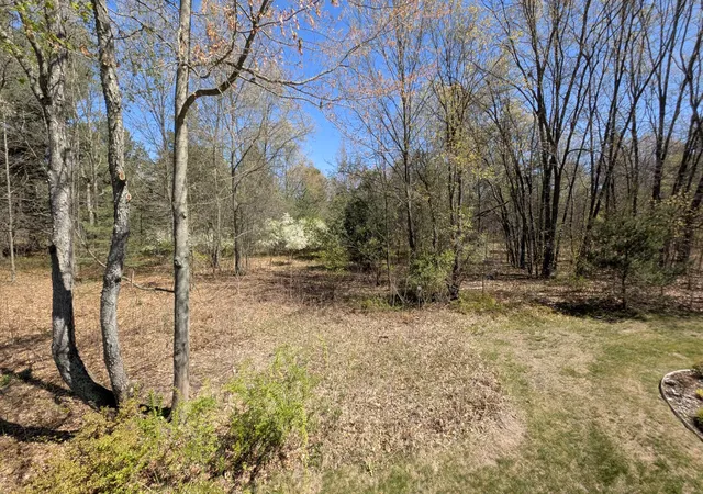 2nd image of 1539 W Addison Wy, Muskegon, MI 49445