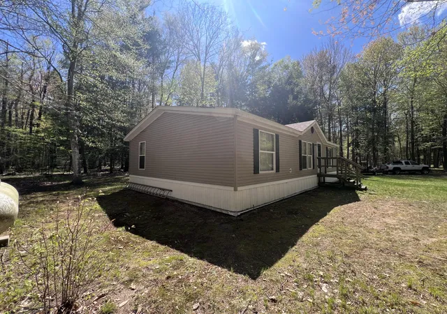 2nd image of 5932 E Partridge Ln, Newaygo, MI 49337 | MLS# 65026022473