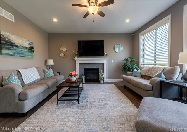 5th image of 70376 Hillside Ct, Bruce Twp, MI 48065 | MLS# 20261035085