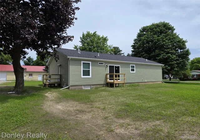 Photo 3 of Single family home for sale at 20 Hillview, Peck, MI 48466 | MLS# 20261035092 | Listing updated on 2026-07-17