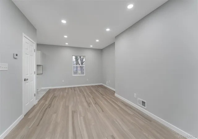 3rd image of 5590 Springfield St, Detroit, MI 48213 | MLS# 20261035114