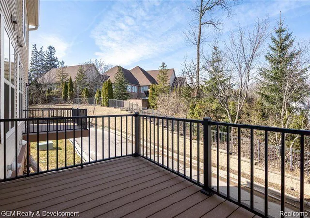 21st image of 506 Village Ln, Milford, MI 48381 | MLS# 20261035150