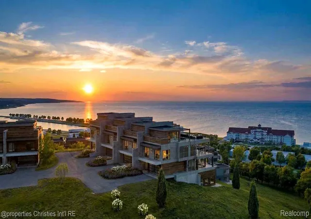 2nd image of 3575 Charlevoix Ave #21, Petoskey, MI 49770 | MLS# 20261035153