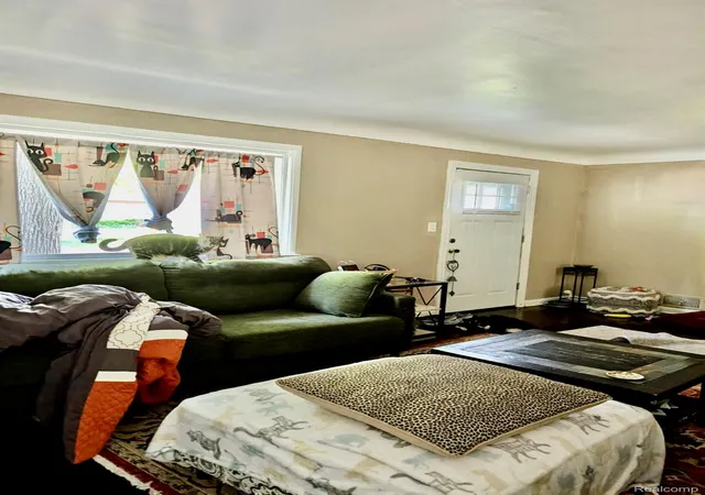 Photo 3 of Single family home for sale at 3022 Begole St, Flint, MI 48504 | MLS# 20261035157 | Listing updated on 2026-08-22