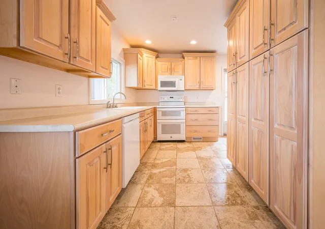 2nd image of 4625 Lake Resort, Gladwin, MI 48624 | MLS# 81026022593