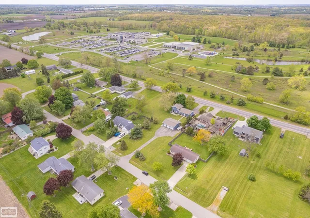 Homes for sale in Raisin Township Lenawee, MI | 5741 N Adrian Hwy Rd, Raisin Township Lenawee, MI 49221 | MLS# 58050207743