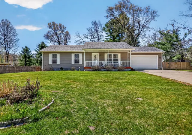 Homes for sale in Twin Lake, MI | 555 Bellevue St, Twin Lake, MI 49457 | MLS# 71026022737