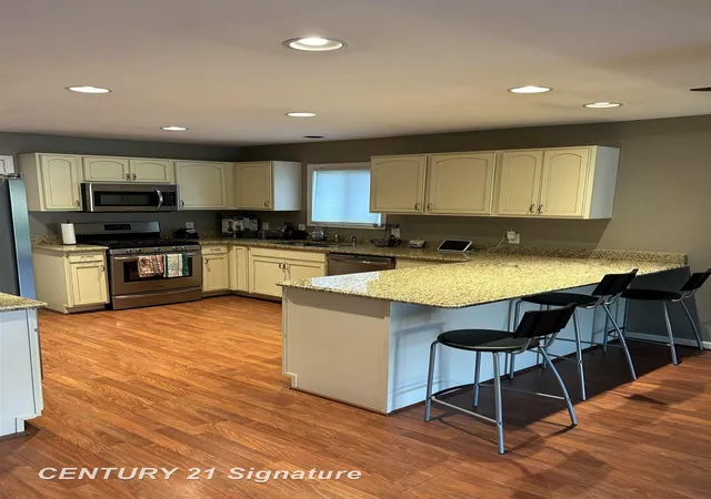 Photo 3 of Single family home for sale at 5144 Heidi Ln, Saginaw, MI 48604 | MLS# 61050207802 | Listing updated on 2026-08-26