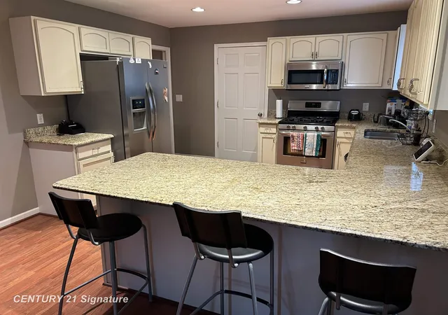 Photo 4 of Single family home for sale at 5144 Heidi Ln, Saginaw, MI 48604 | MLS# 61050207802 | Listing updated on 2026-08-26