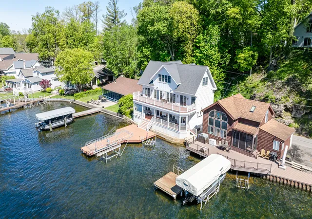 1st image of 8568 Lake Ave, Watervliet, MI 49098 | MLS# 69026022759