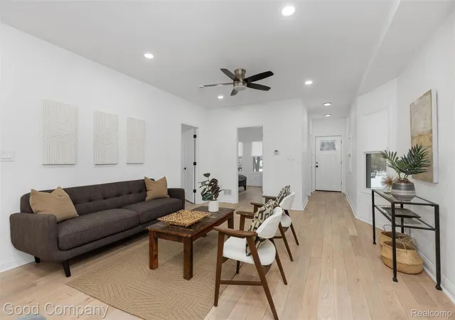 Photo 4 of Condo for sale at 2143 Townsend St, Detroit, MI 48214 | MLS# 20261035358 | Listing updated on 2026-07-06