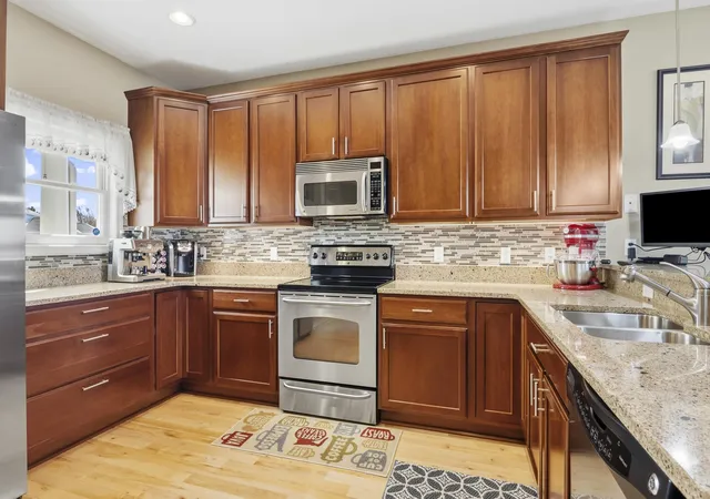 4th image of 7484 Huckleberry Ln, Kewadin, MI 49648 | MLS# 78080068297