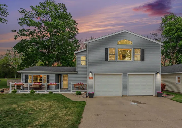 54th image of 545 Lake Dr, Coldwater, MI 49036 | MLS# 62026022800