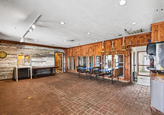 3rd image of 20 E Remus Rd, Mount Pleasant, MI 48858 | MLS# 79080068323