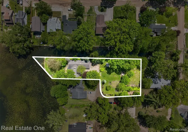 Photo 60 of Single family home for sale at 3920 Wint Rd, Commerce Township, MI 48382 | MLS# 20261035392 | Listing updated on 2026-08-31