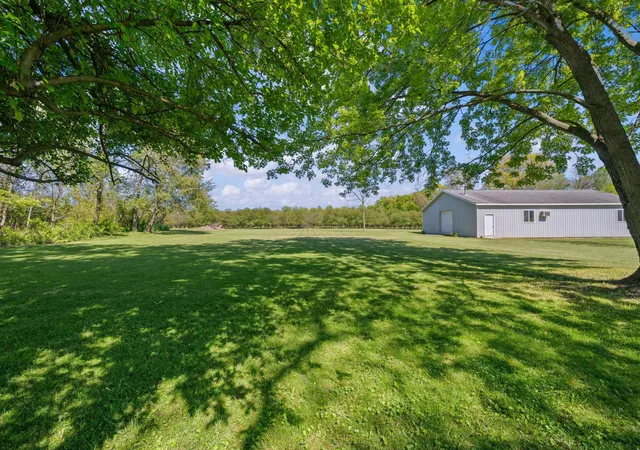 Photo 4 of Single family home for sale at 8498 Lake Rd, Berrien Center, MI 49102 | MLS# 69026022856 | Listing updated on 2026-09-18