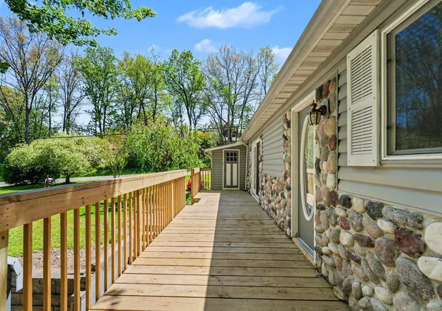 1st image of 310 S Philip Rd, Niles, MI 49120 | MLS# 69026022863