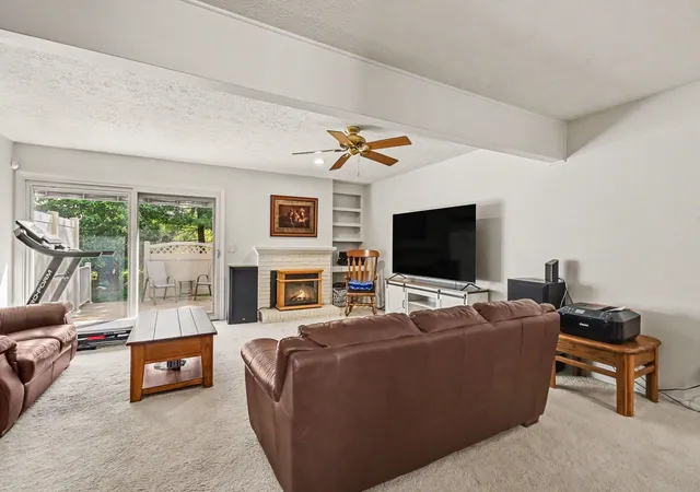 Listing Photo 4 - Condo for sale in building located at 7117 Medallion Dr, Lansing, MI 48917