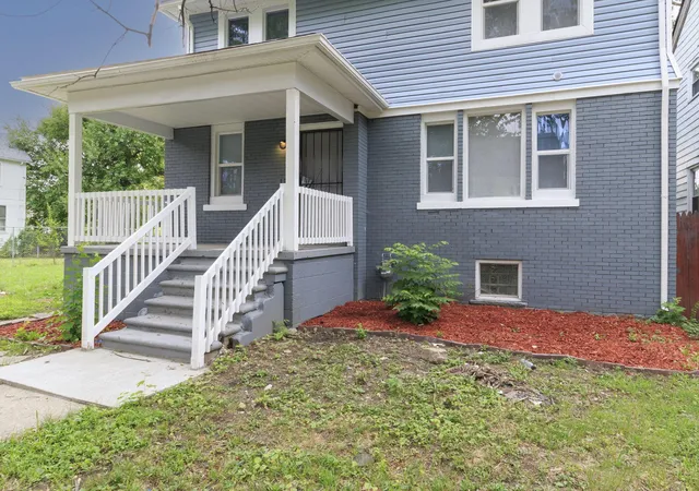 Homes for sale in Detroit, MI | 120 Woodland St, Detroit, MI 48202 | MLS# 81026022870