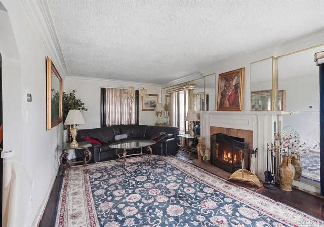 4th image of 5566 W Outer Dr, Detroit, MI 48235 | MLS# 20261035489