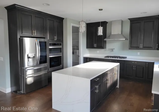 2nd image of 25 Florence Dr, Troy, MI 48098 | MLS# 20261035496