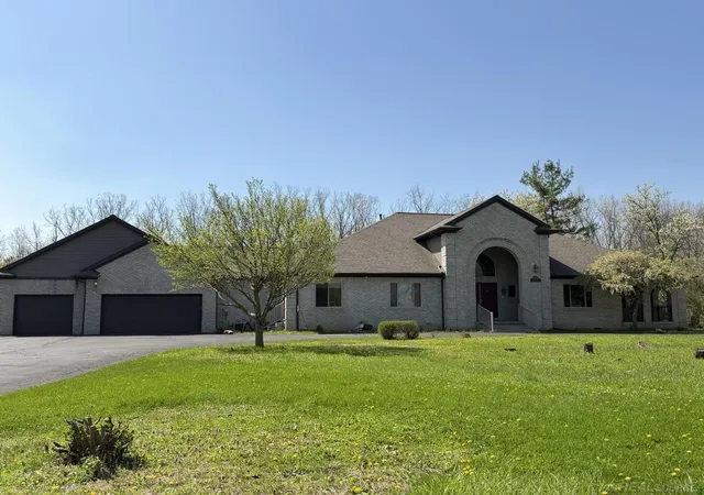 1st image of 21707 Lilac Ln, Southfield, MI 48033 | MLS# 58050207890