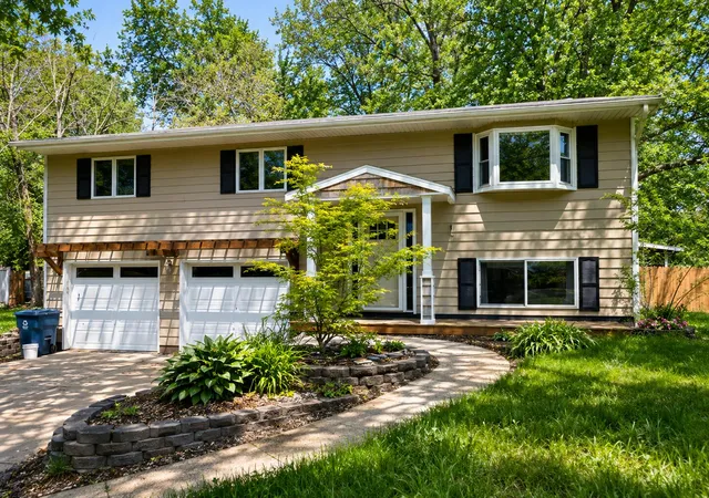 1st image of 1949 Orchard Dr, Stevensville, MI 49127 | MLS# 65026022940