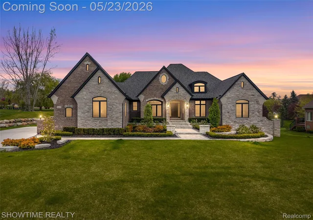 Homes for sale in Rochester, MI | 4805 Woodland Hills Dr, Rochester, MI 48306 | MLS# 20261035534
