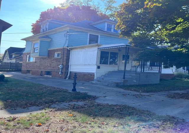1st image of 410 E Fourth St, Flint, MI 48503 | MLS# 5050207906