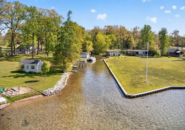 Photo 2 of Single family home for sale at 61486 Donald Roadway W, Vandalia, MI 49095 | MLS# 69026022991 | Listing updated on 2026-07-31