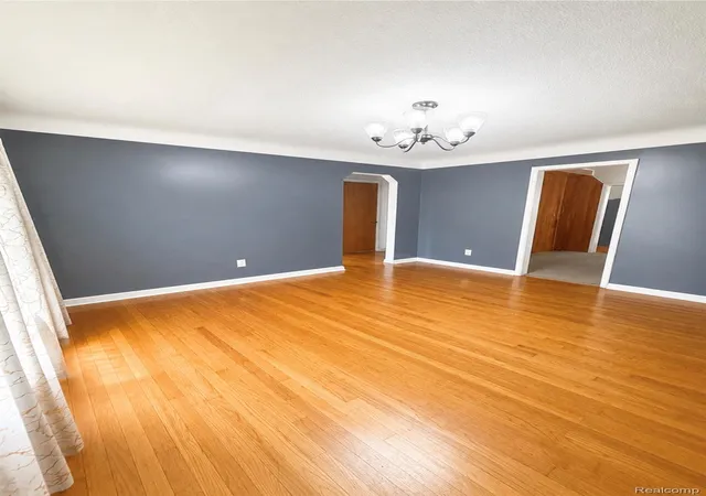 3rd image of 19166 Bentler St, Detroit, MI 48219 | MLS# 20261035610