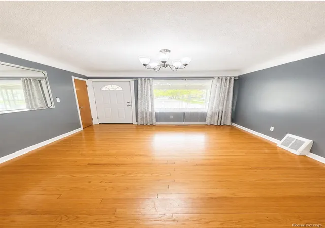 4th image of 19166 Bentler St, Detroit, MI 48219 | MLS# 20261035610