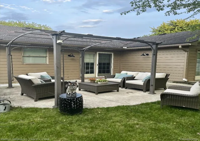 11th image of 4971 Butler Dr, Troy, MI 48085 | MLS# 20261035614