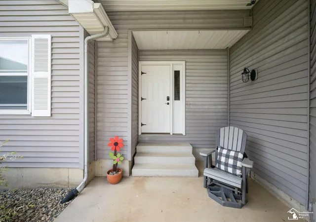 5th image of 8085 Wadding Dr, Onsted, MI 49265 | MLS# 57050207940