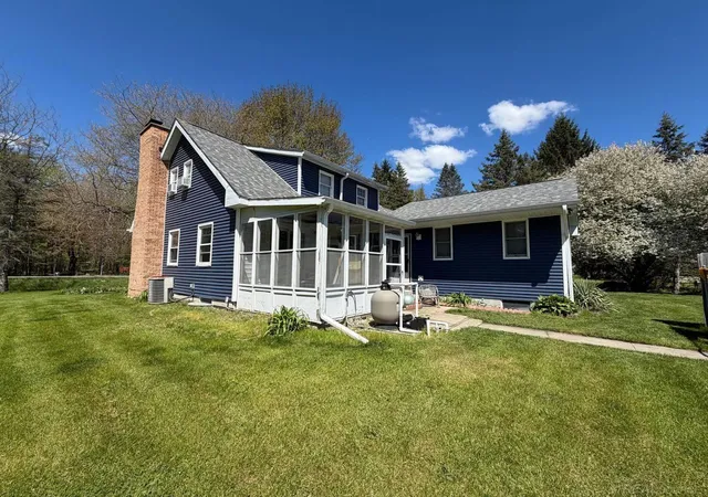 3rd image of 2206 N 5 Mile Rd, Midland, MI 48642 | MLS# 58050207949