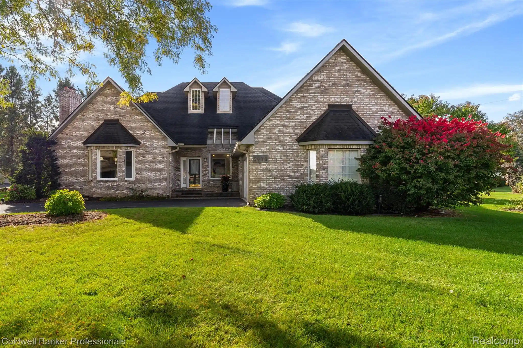 Photo 1 of Single family home for sale at 3972 Chevron Dr, Highland, MI 48356 | MLS# 20261035671 | Listing updated on 2026-10-18