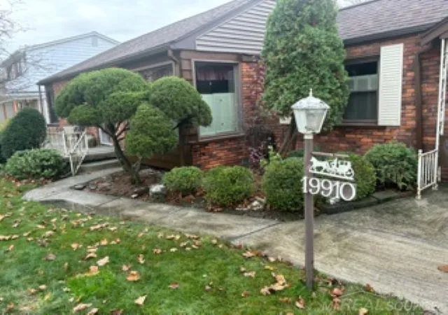 Homes for sale in St Clair Shores City Macomb, MI | 19910 Parkside St, St Clair Shores City Macomb, MI 48080 | MLS# 58050207959